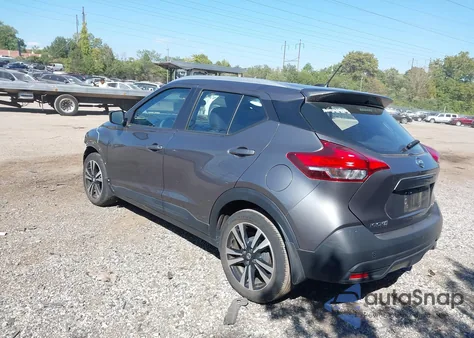 2018 Nissan Kicks Sv z USA, uszkodzony, nr VIN 3N1CP5CU5JL545218
